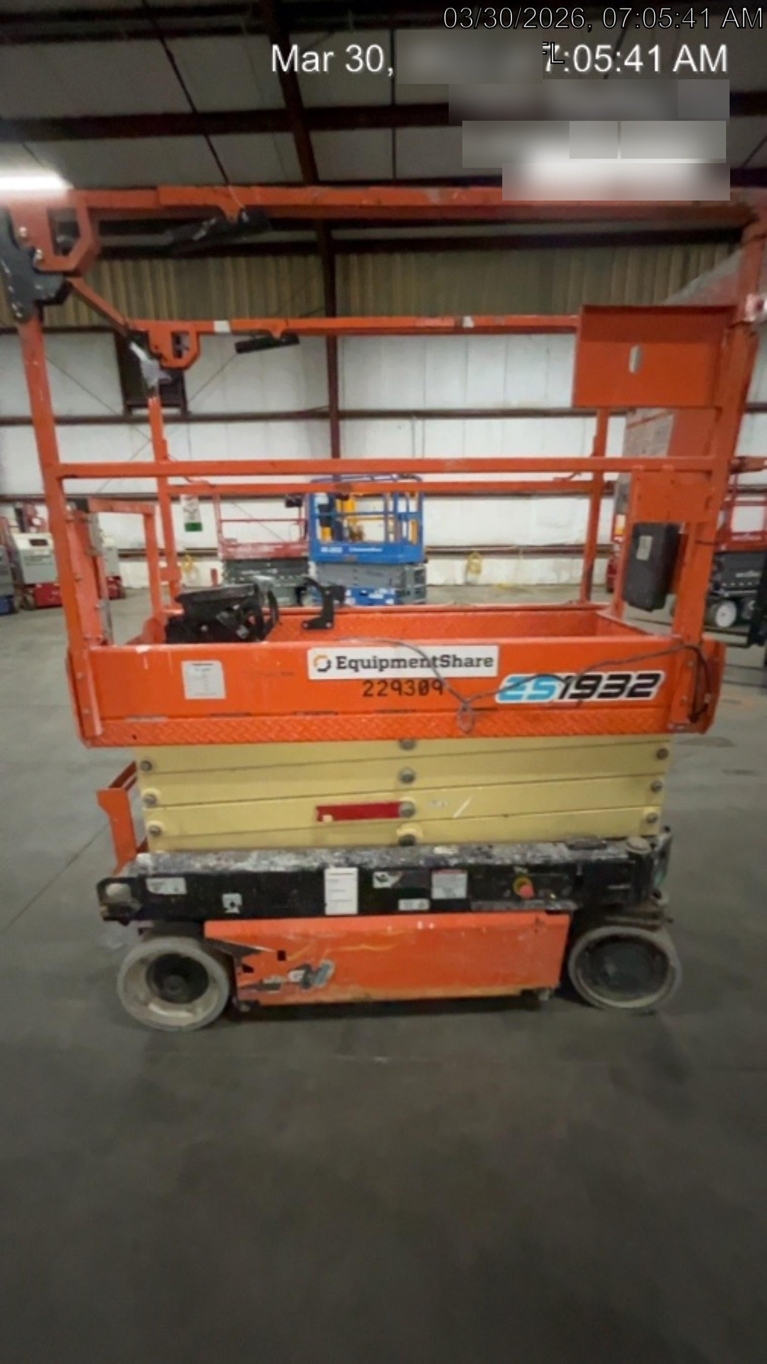 2022 JLG ES1932