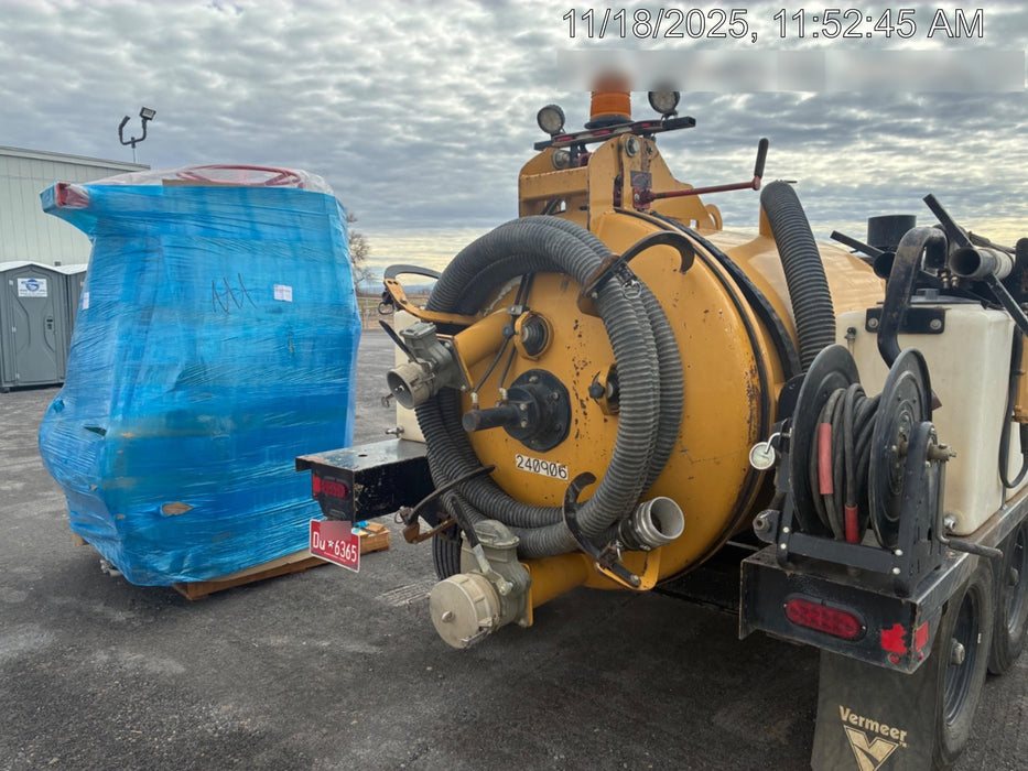 2022 VAC-TRON LP573XDT