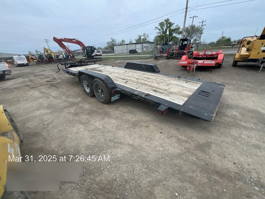 2019 LOADTRAIL Tilt-Deck Rental Trailer