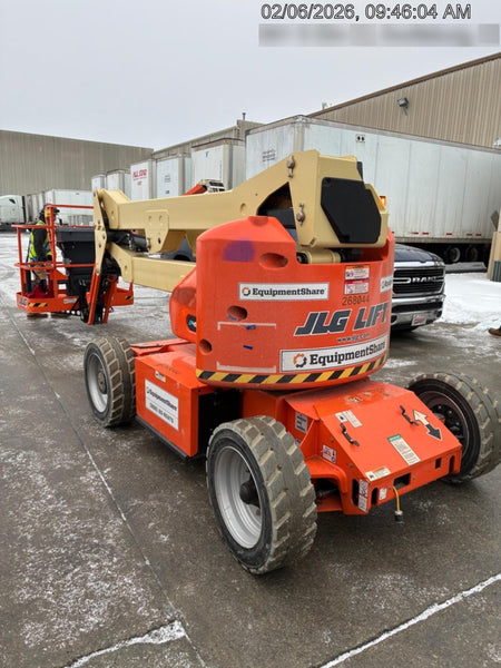 2022 JLG E450AJ
