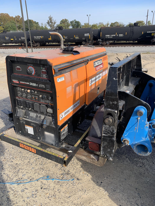 2021 Lincoln Electric Vantage 322 Vantage 322 Ready Pak 3 w/ Decals, ORANGE (includes trailer, cable rack, fender light kit) NO Telematics