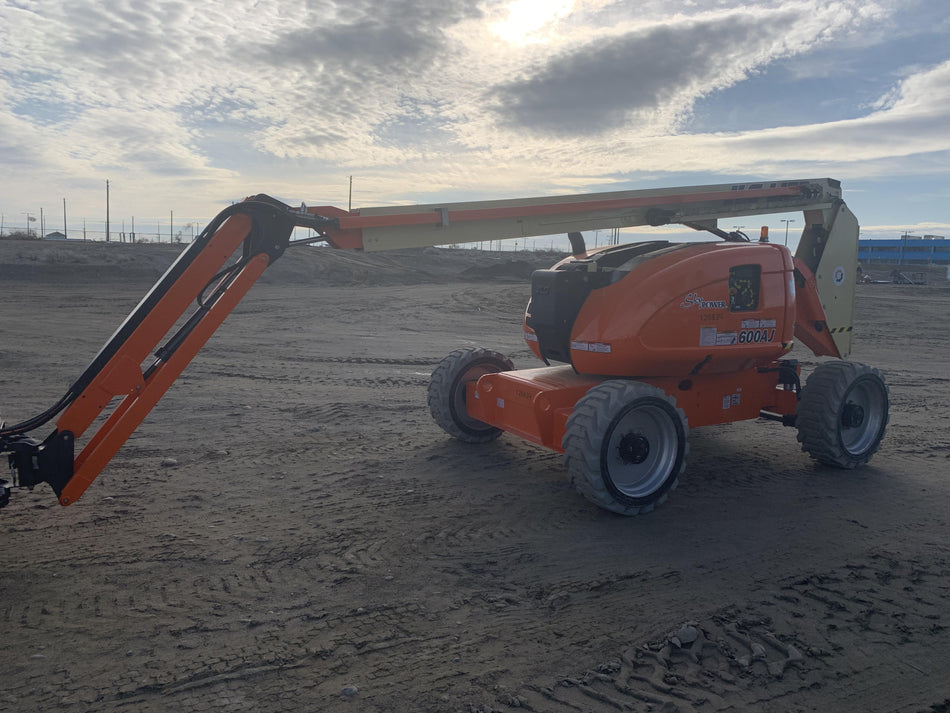 2021 JLG 600AJ