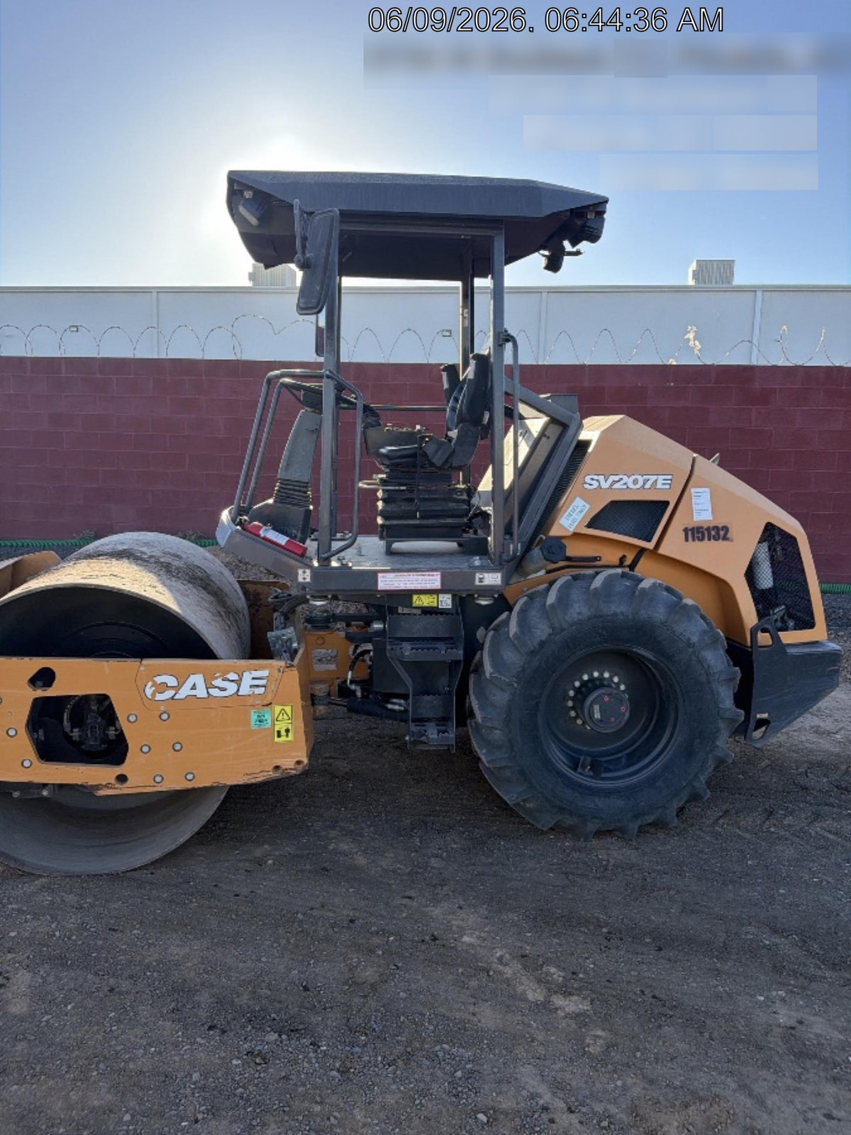 2020 CASE SV207E