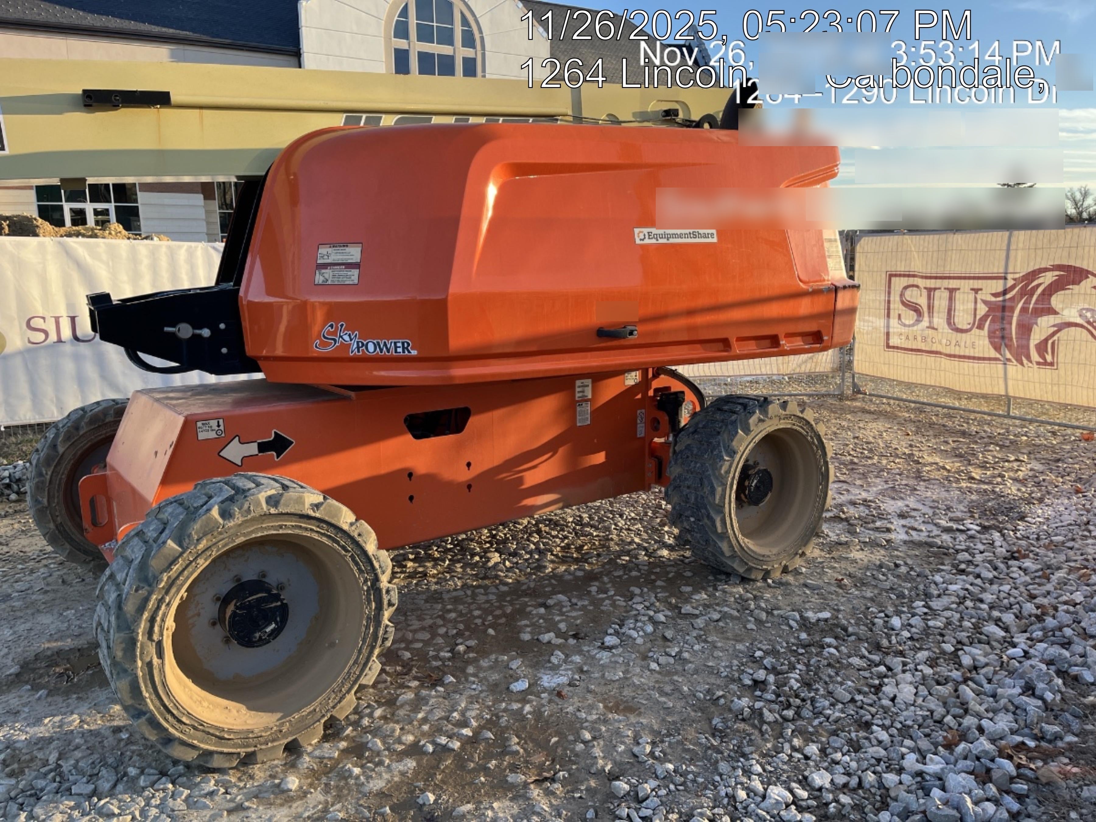 2018 JLG 660SJ