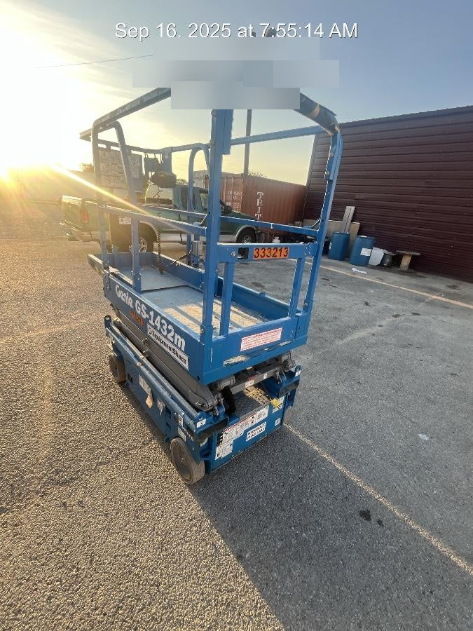 2023 GENIE GS-1432