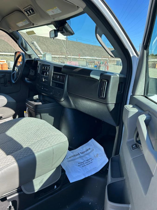 2025 CHEVROLET Express Van - Rental