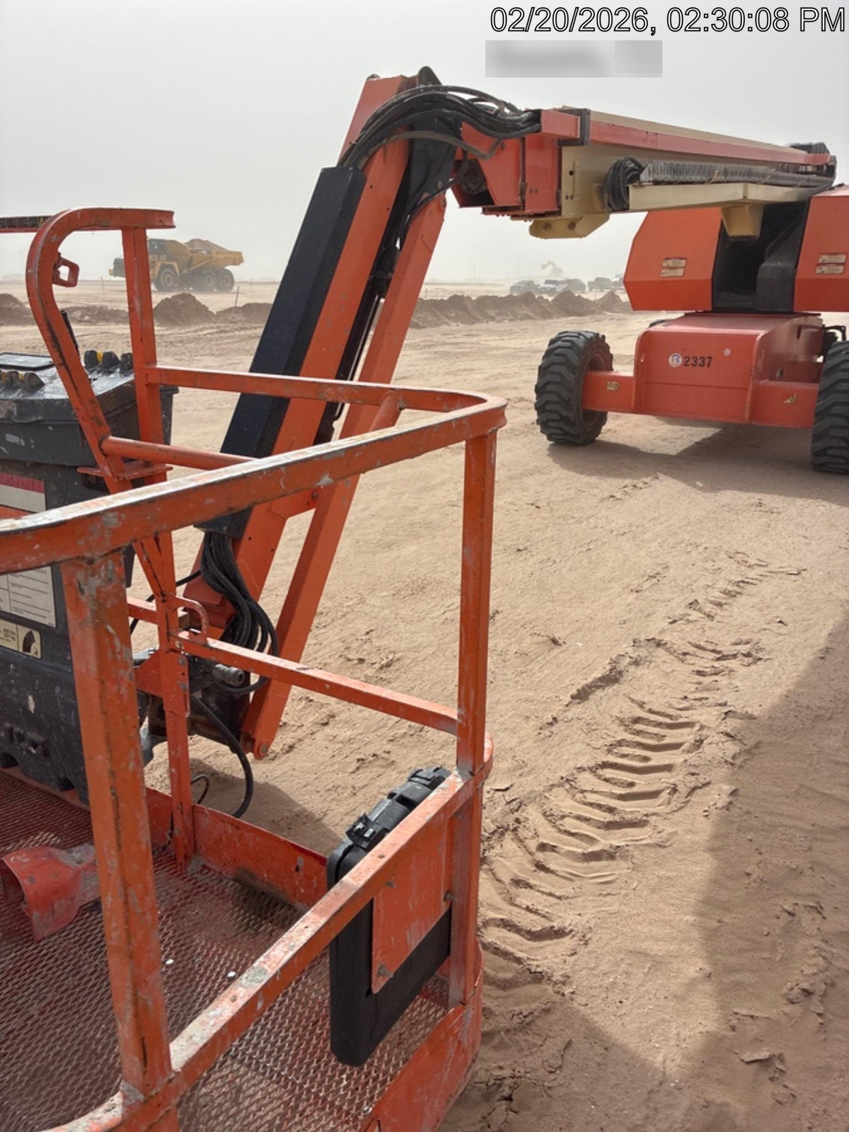 2017 JLG 660SJ