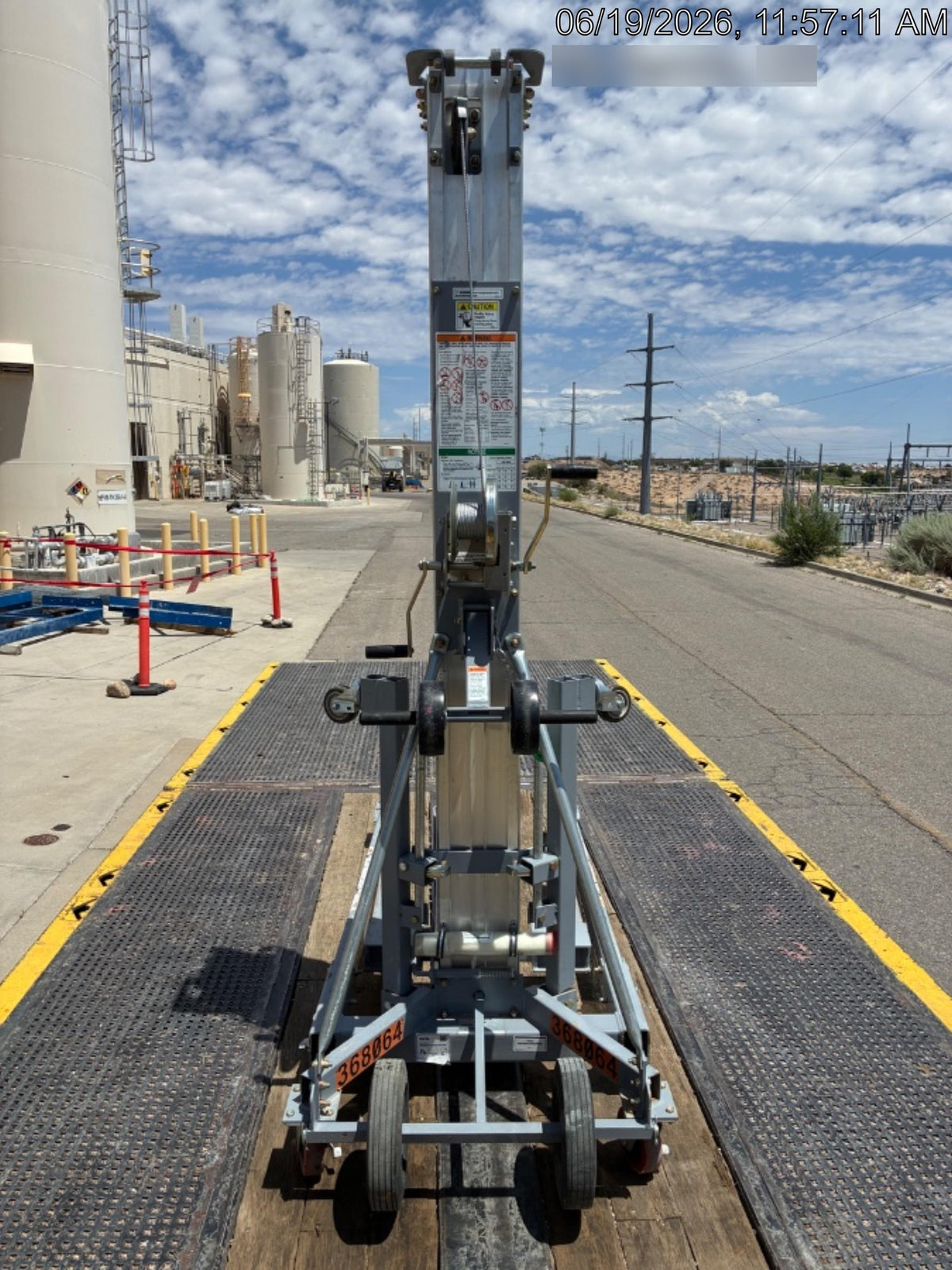 2023 GENIE SLC-24