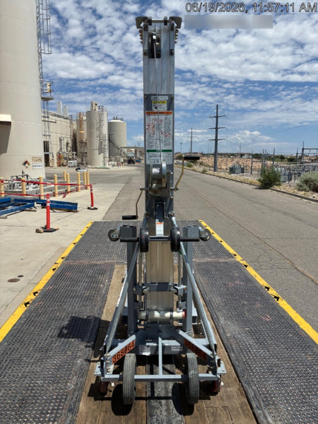 2023 GENIE SLC-24