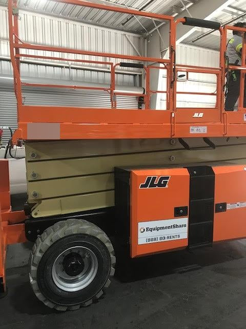 2019 JLG 430LRT