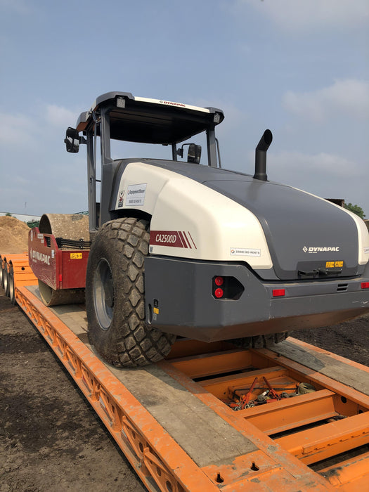2021 DYNAPAC CA2500D