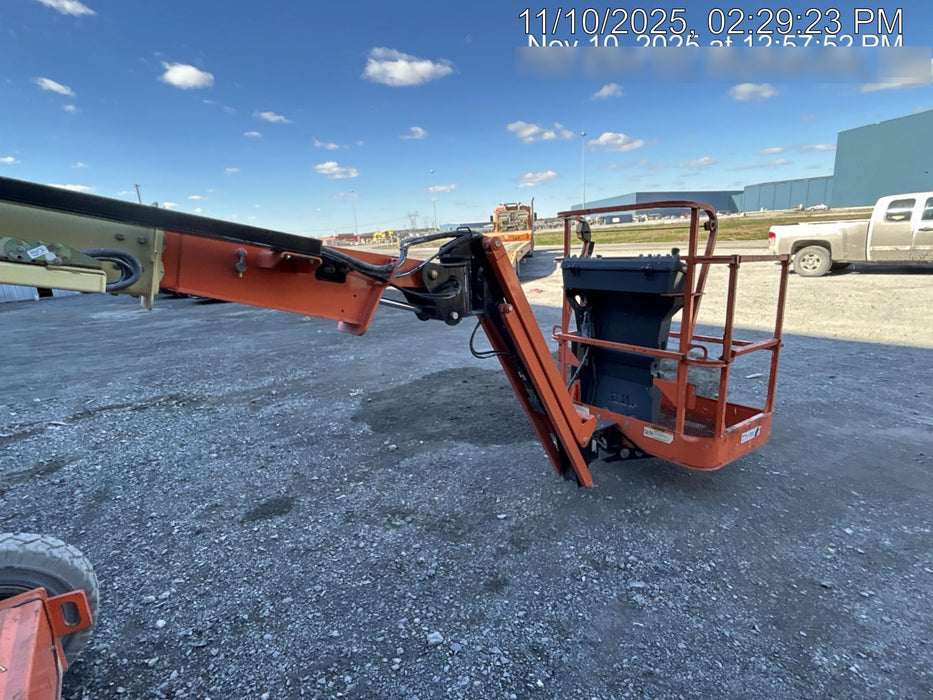 2019 JLG E300AJP