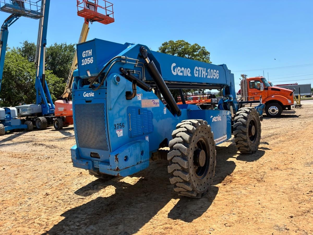 2017 GENIE GTH-1056