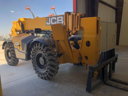 2019 JCB 510-56 JCB 510-56 74 HP w/Open ROPS, Beacon, Aux Hydraulics, Worklights, Solid Tires 60" Carriage/Forks