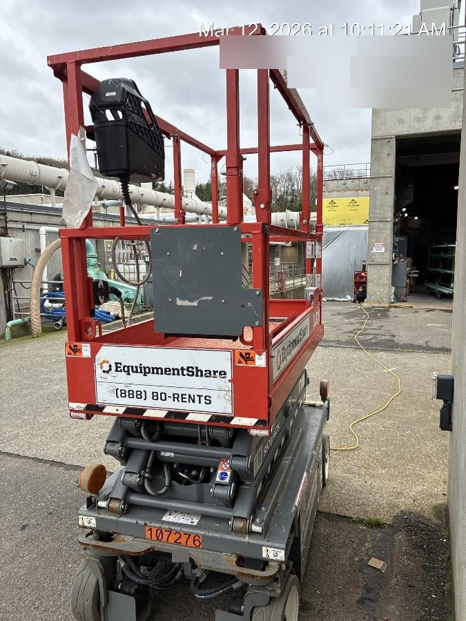 2020 Skyjack SJIII-3219 Solid NM Tires, Half height spring hinged entry gate, Dual Beacons, 800W Inverter