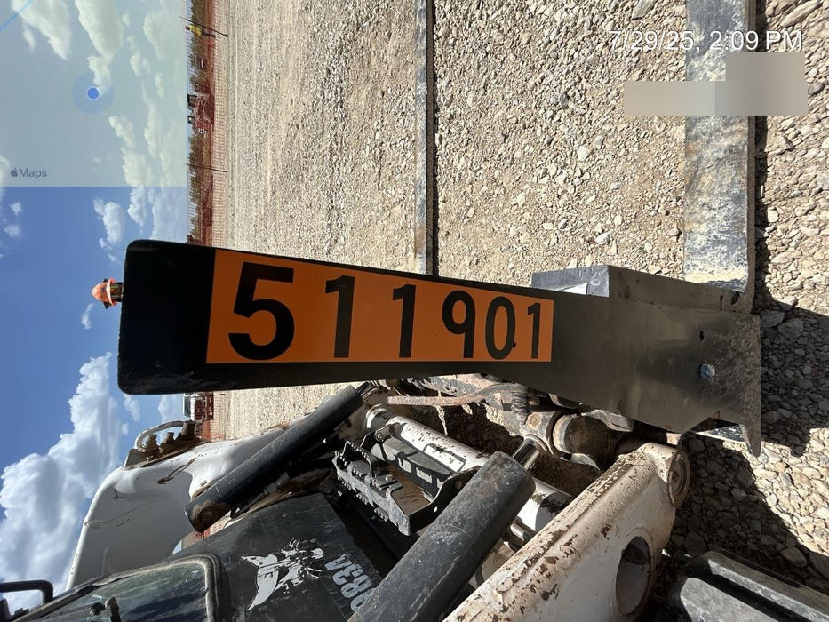 2025 ARROW MATERIAL HANDLING F5100CB - 72"