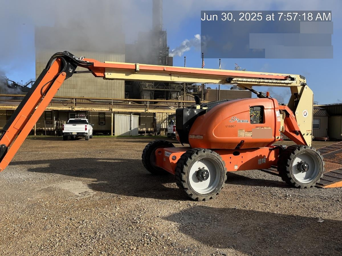 2021 JLG 600AJ
