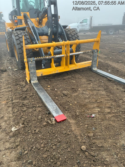 2025 JOHN DEERE 96" Loader Fork Carriage - John Deere