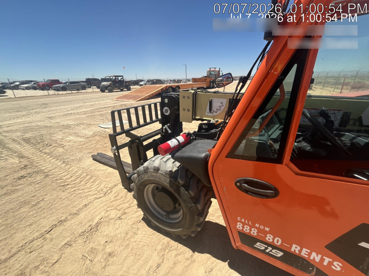 2025 JLG 519
