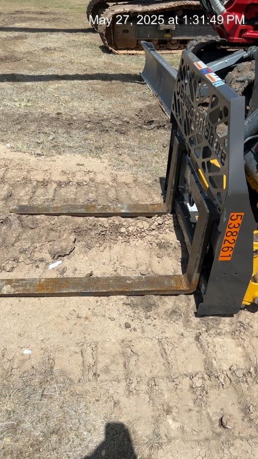 2025 PALADIN 48" Pallet Forks - Paladin