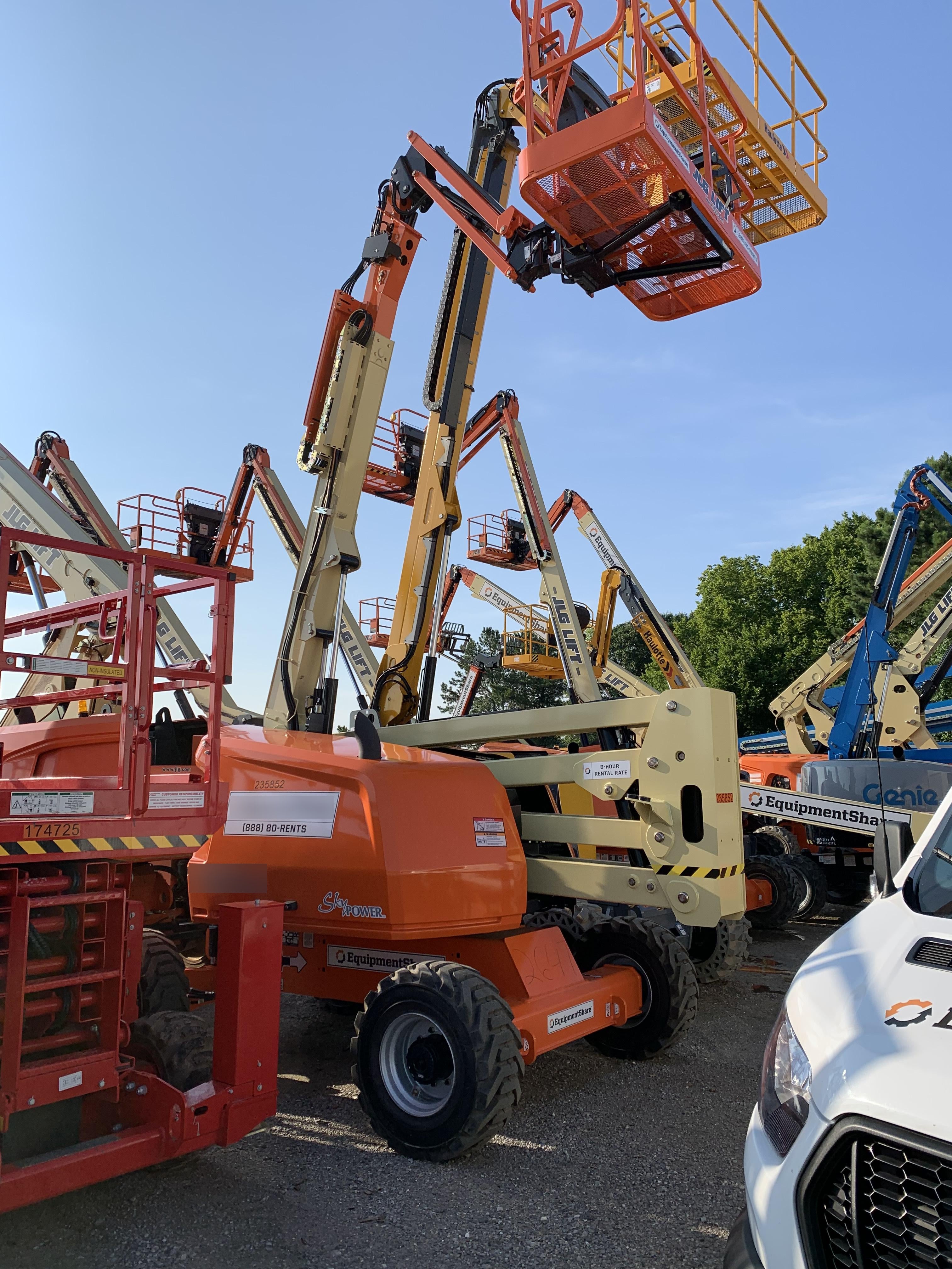 2022 JLG 450AJ
