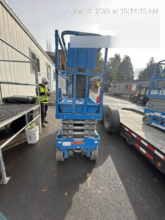 2020 Genie GS-1930 Solid Non Marking Tires, Beacon, Folding rails with half height swing gate, 800W Inverter