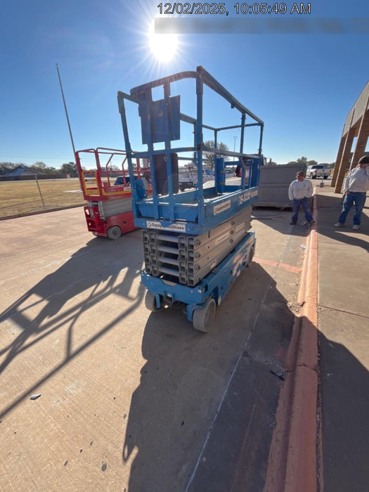 2018 Genie GS-3232 Genie GS3232 Lift w/Folding Rails and Swing Gate