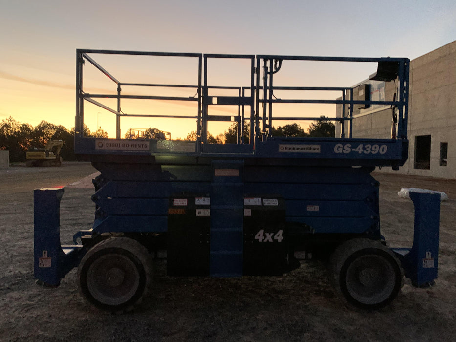 2020 GENIE GS-4390 RT