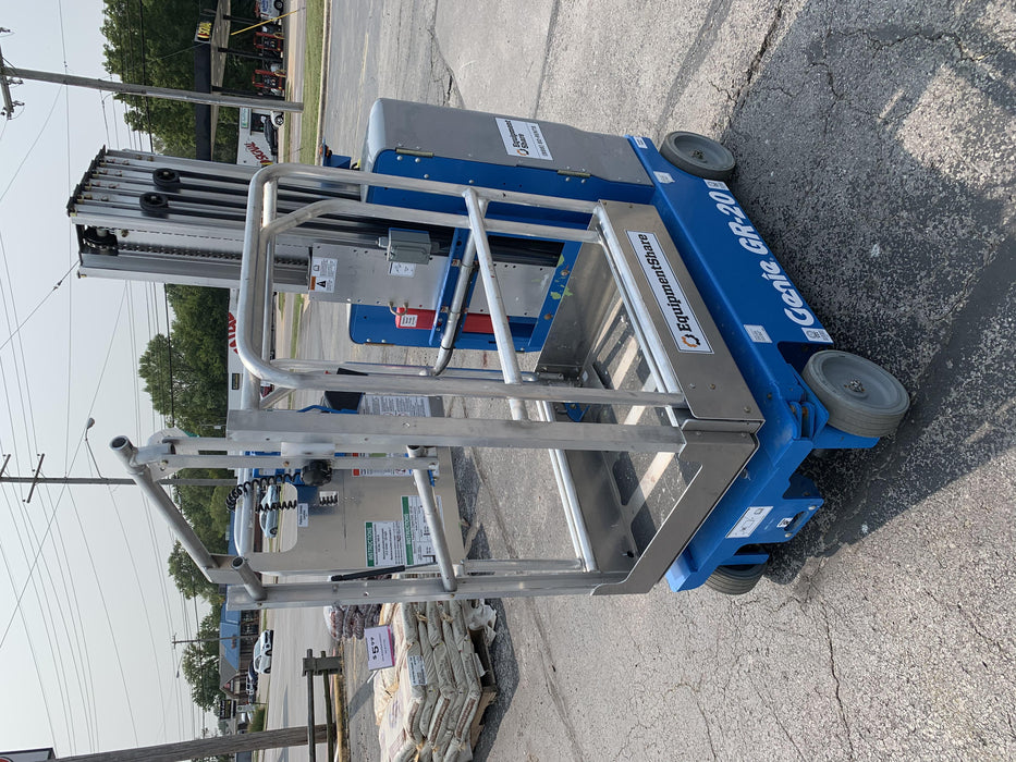 2020 GENIE GR-20