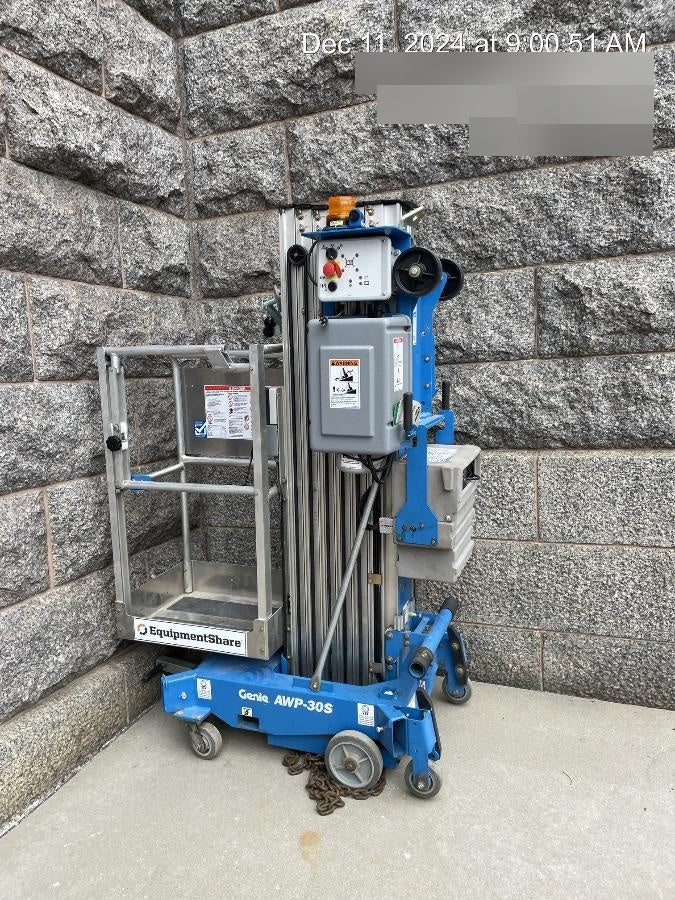 2023 GENIE AWP-30S DC