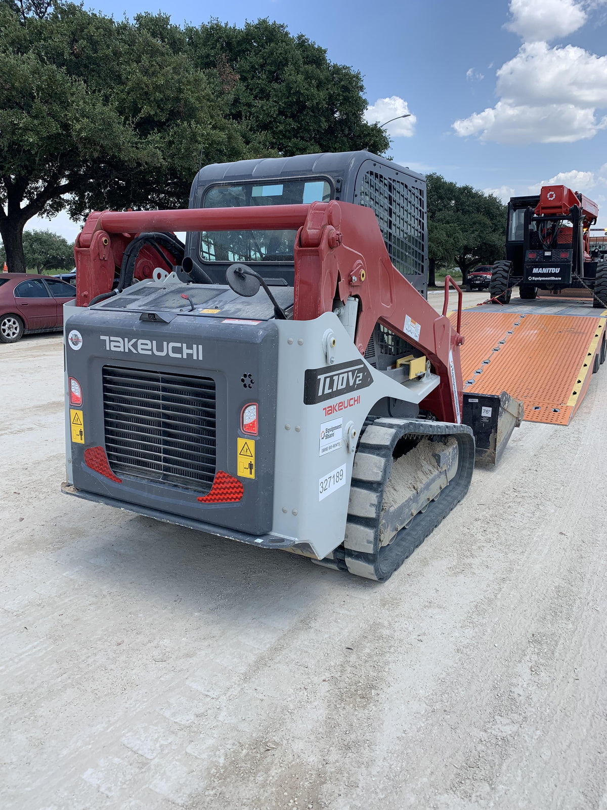 2023 TAKEUCHI TL10V2-CR