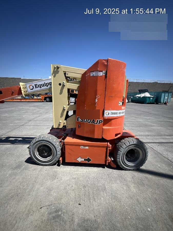 2019 JLG E300AJP