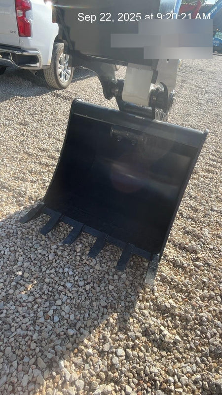 2025 TAKEUCHI 36" Bucket - Takeuchi