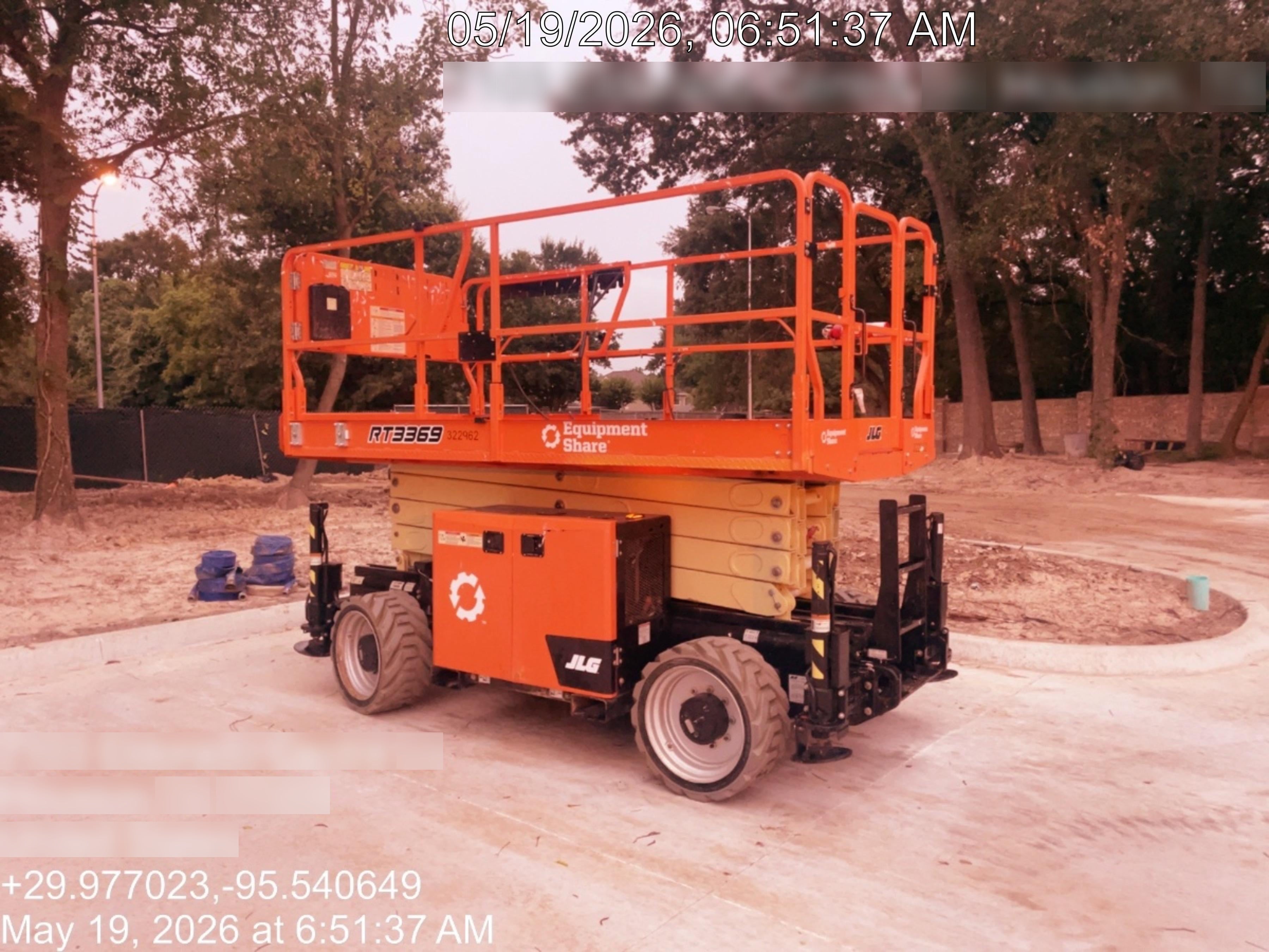 2023 JLG RT3369