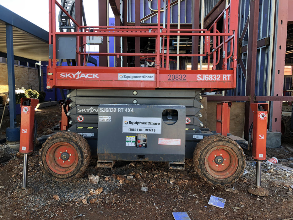 2018 SKYJACK SJ6832 RT
