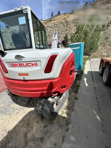 2022 TAKEUCHI TB370CR