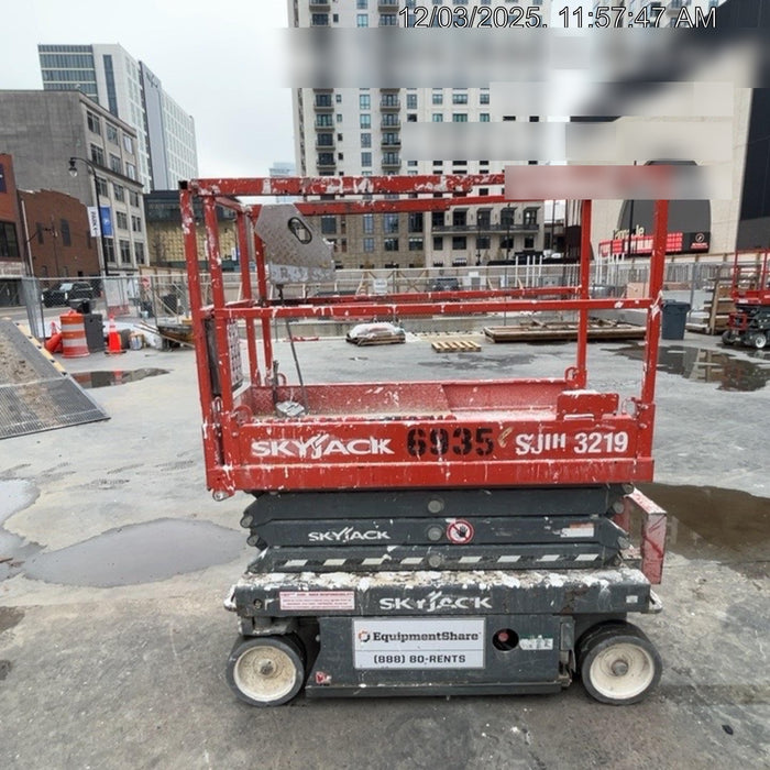 2018 SKYJACK SJIII-3219