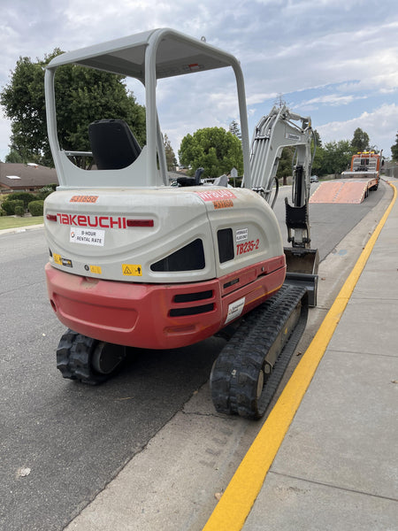 2024 TAKEUCHI TB235-2R