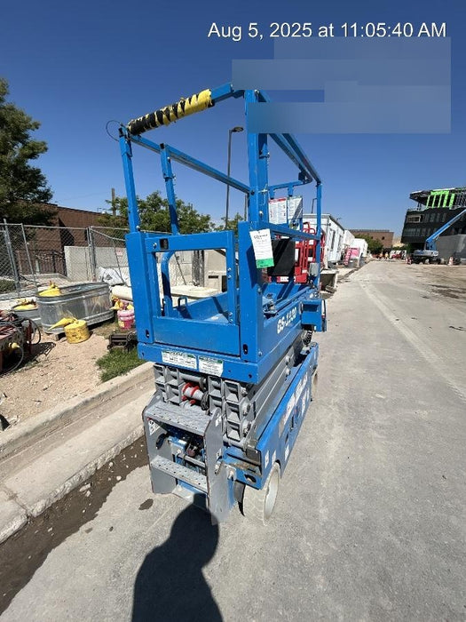 2020 Genie GS-1930 Solid Non Marking Tires, Beacon, Folding rails with half height swing gate, 800W Inverter