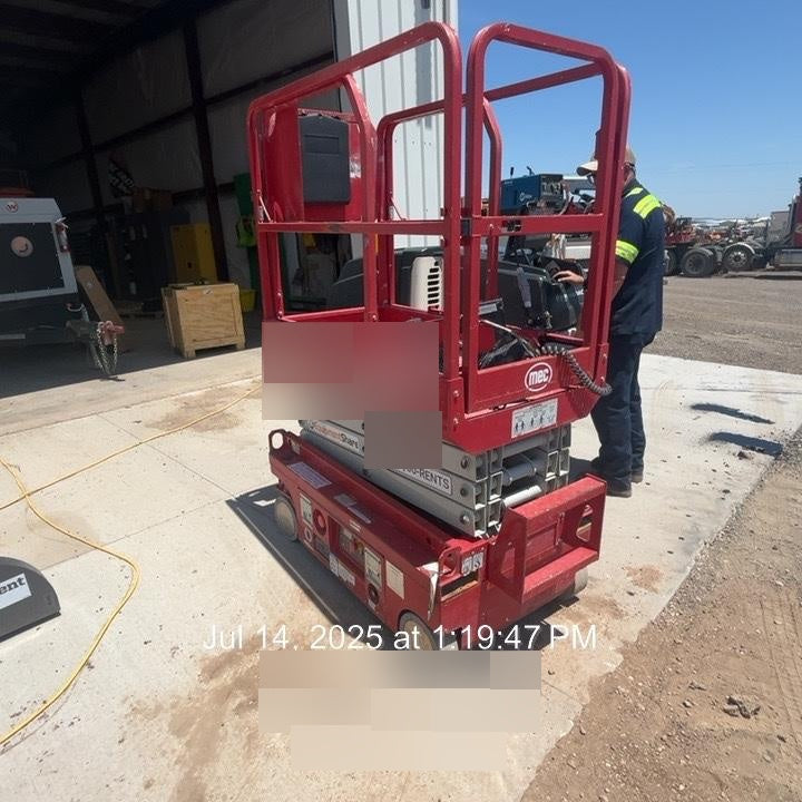 2019 MEC 1330SE MEC 1330SE w/ES Track Hardware, Full Extended 2 Year Warranty