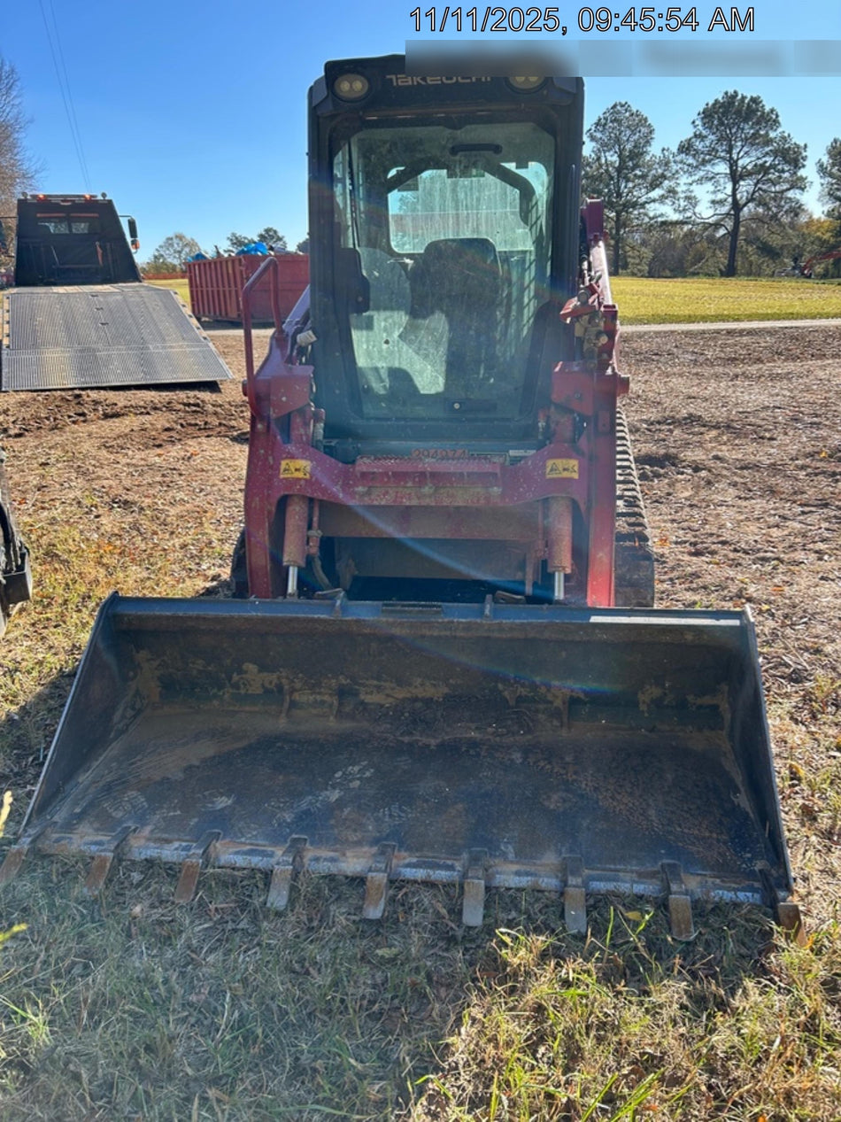2023 TAKEUCHI TL10V2-CR