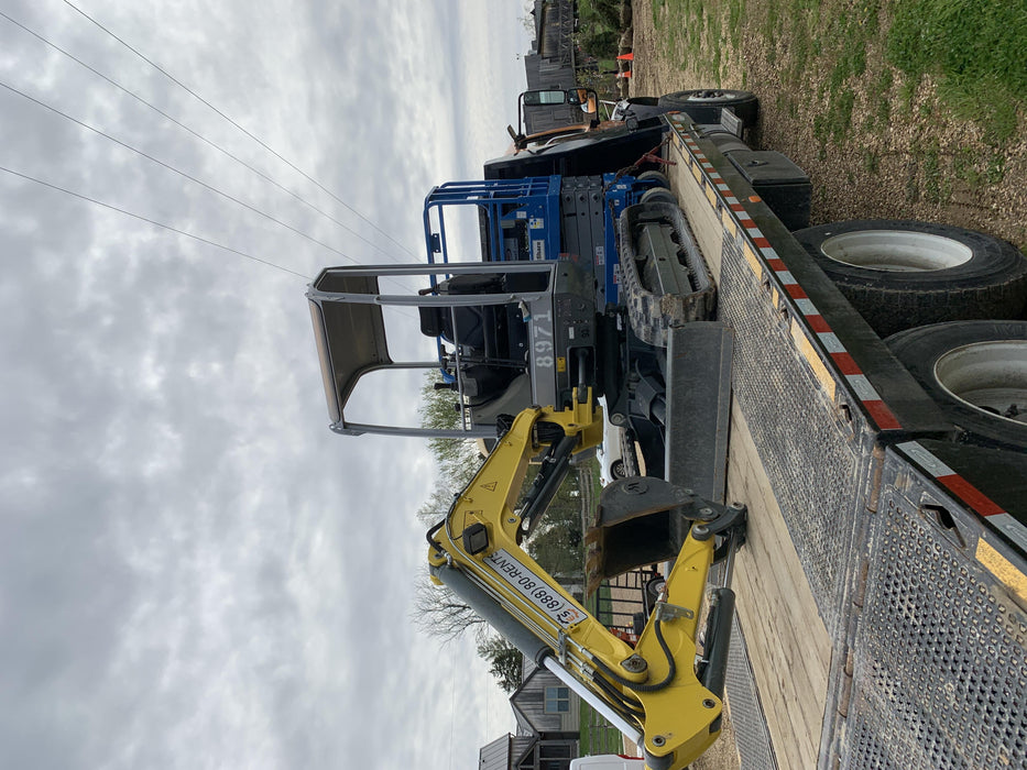 2018 Wacker Neuson EZ28 Wacker Neuson EZ28 w/Manual QC, Buckets: 24" ,18"