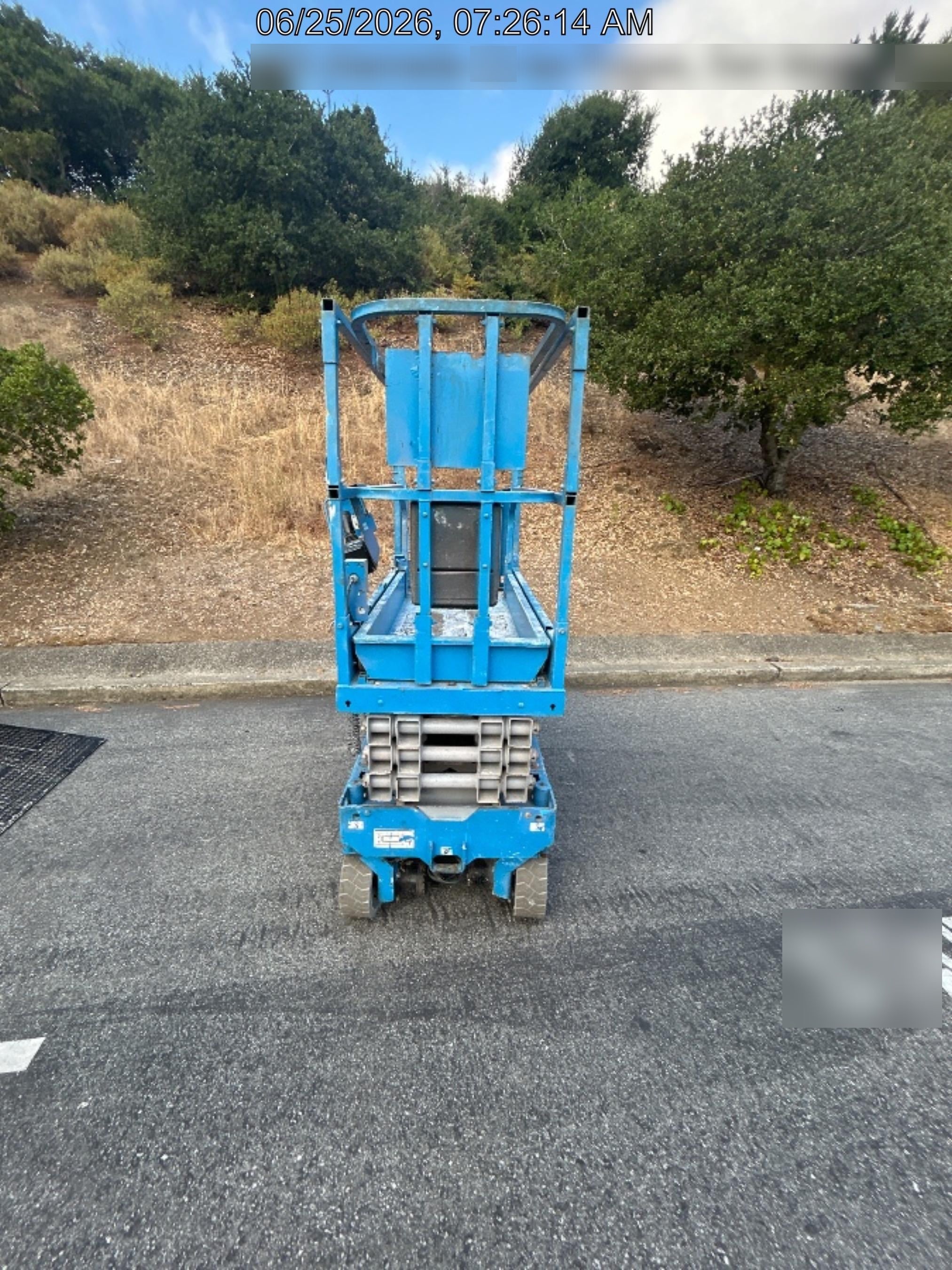 2020 Genie GS-1930 Solid Non Marking Tires, Beacon, Folding rails with half height swing gate, 800W Inverter