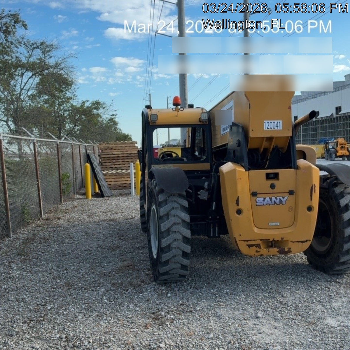 2021 SANY STH1056