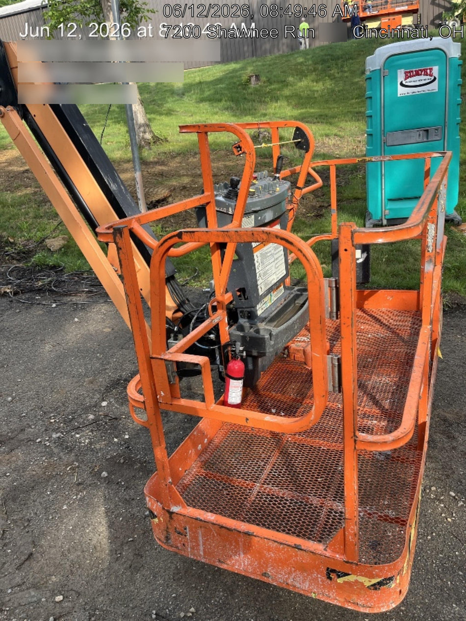 2023 JLG 860SJ