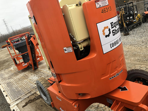 2019 JLG E300AJP