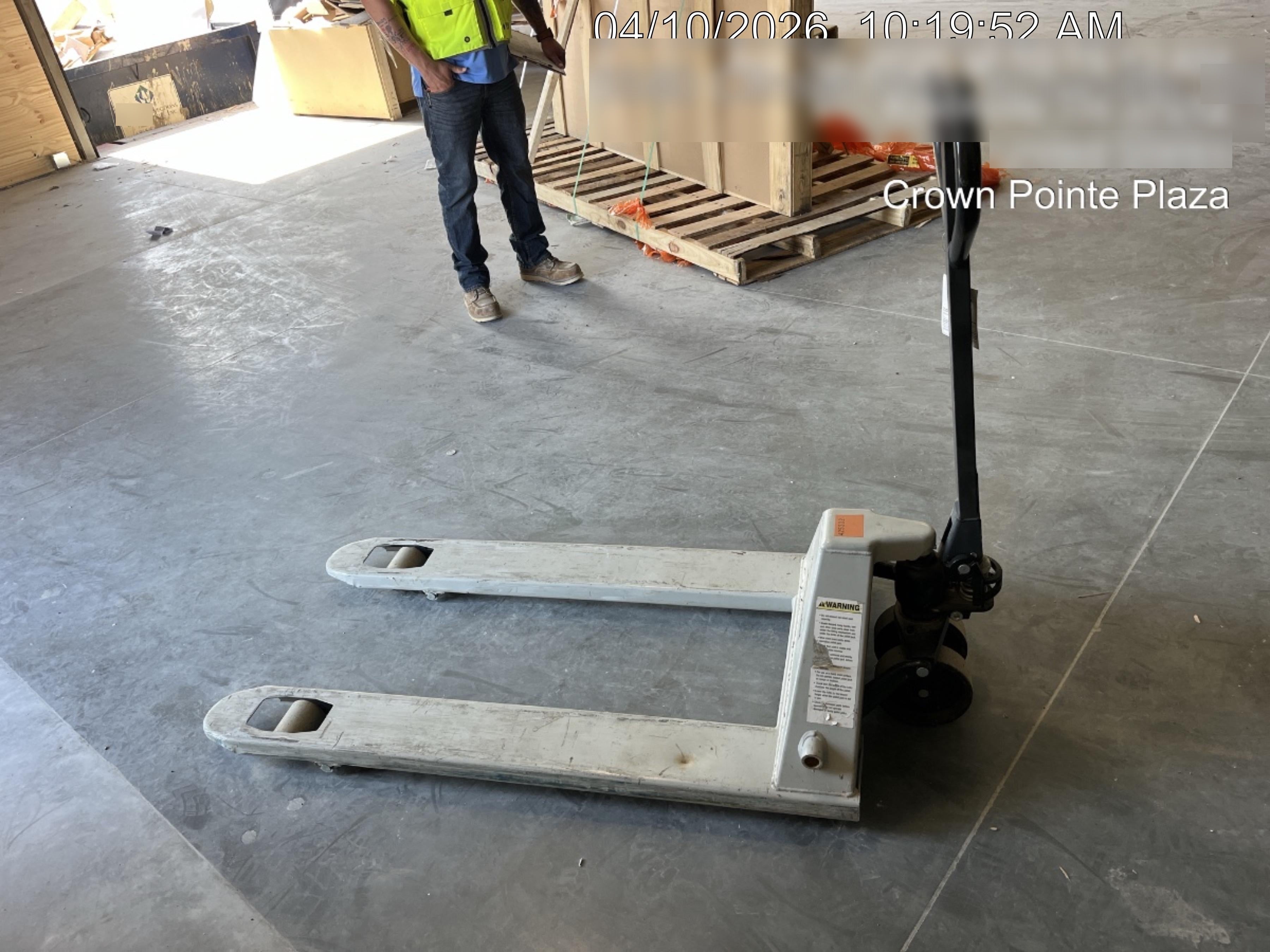 2023 STRONGWAY 4400 lb Pallet Jack
