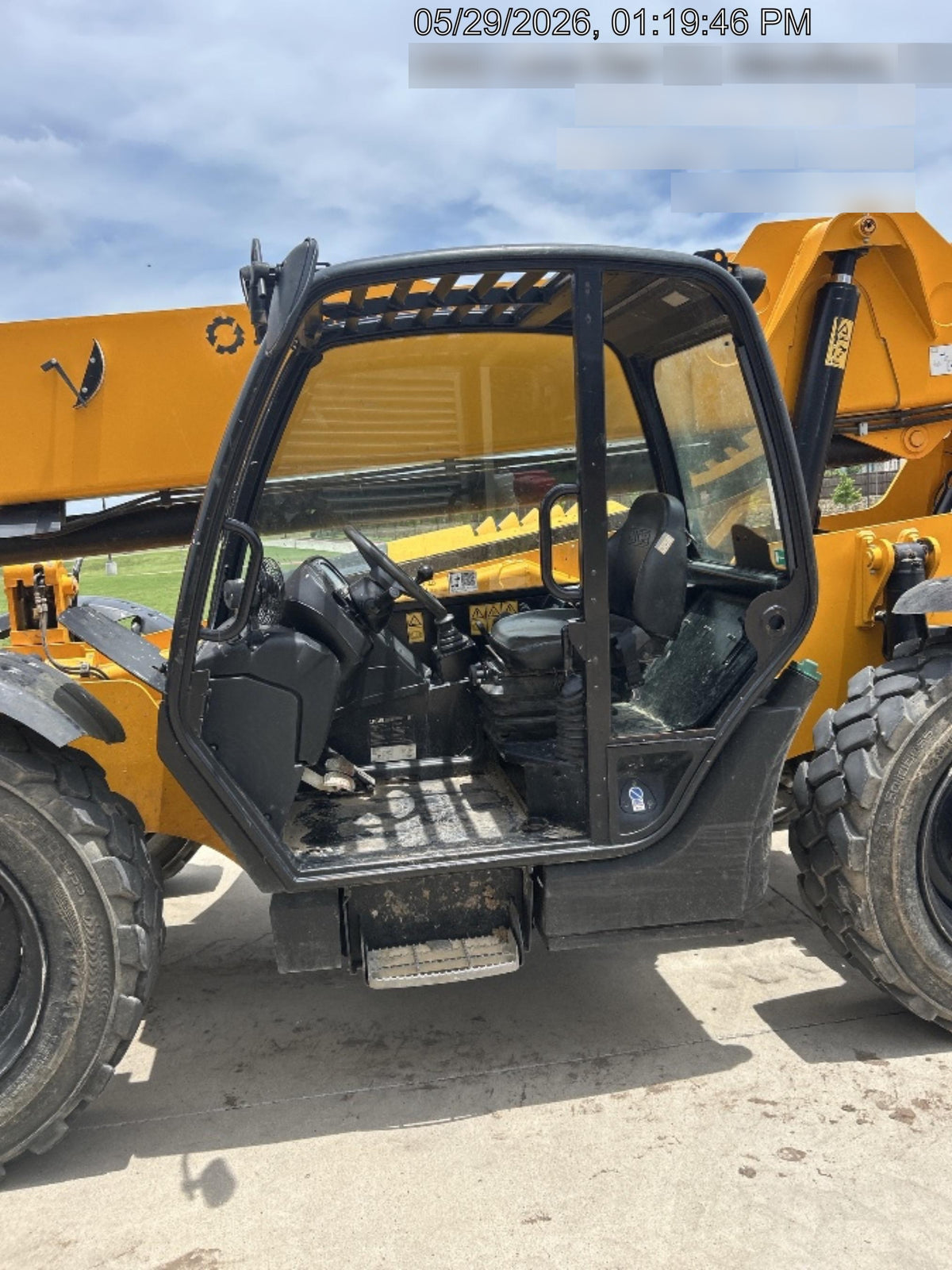 2023 JCB 510-56