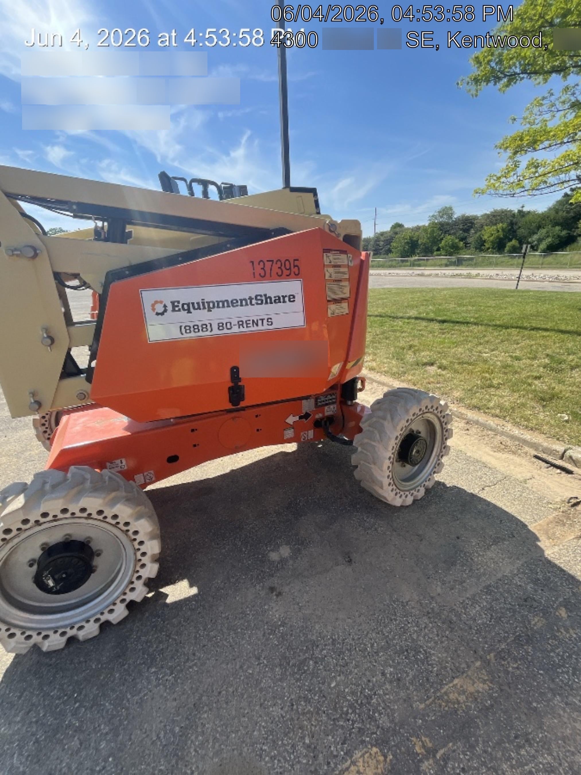 2021 JLG 340AJ