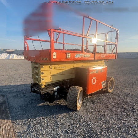 2023 JLG ERT4069
